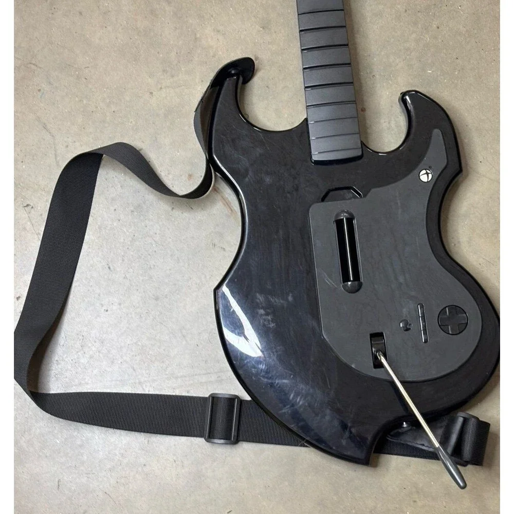 PDP RIFFMASTER Wireless Guitar Controller No Dongle for Xbox 049-034 with Strap